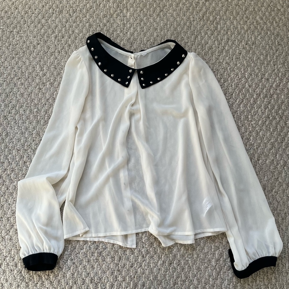 Target stud collar blouse